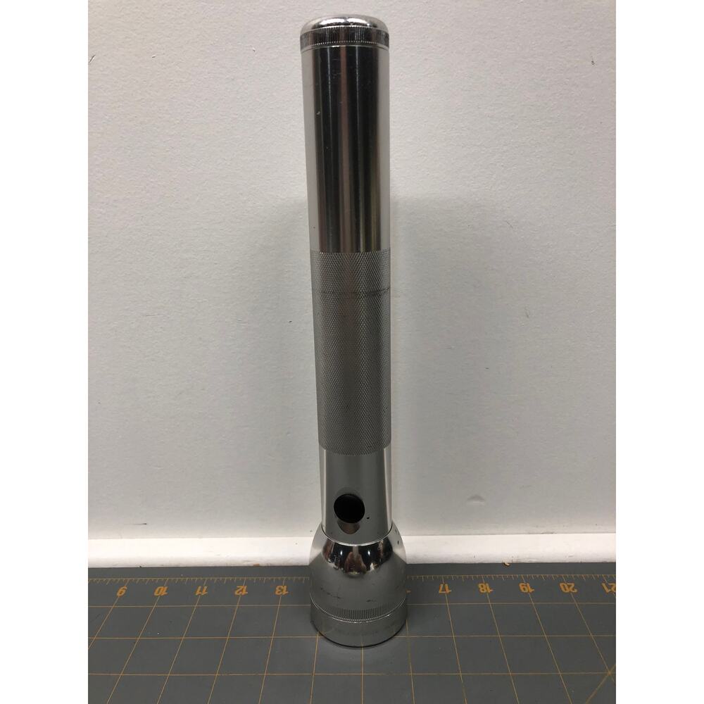 Vintage Aluminum Silver Mag Lite 12-3/8" 3D Cell Flashlight USA Tested and Works